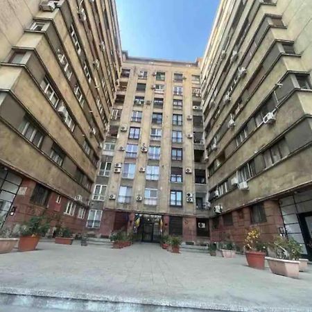 Amazing Location In The City Center Bucarest Esterno foto